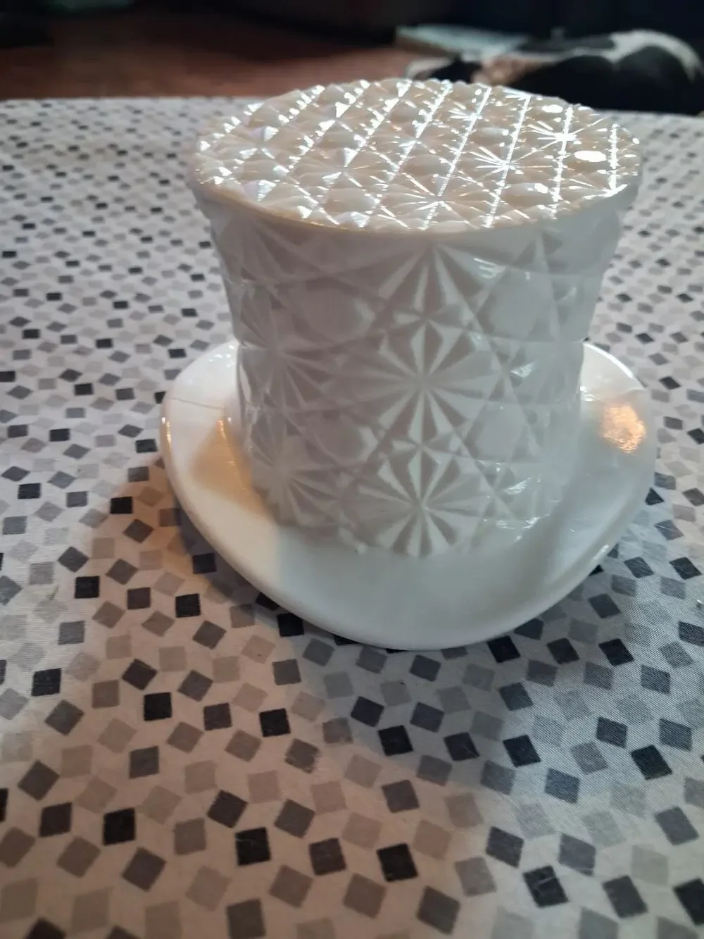 Fenton Glass Top Hat in the milk glass Daisy & Button pattern